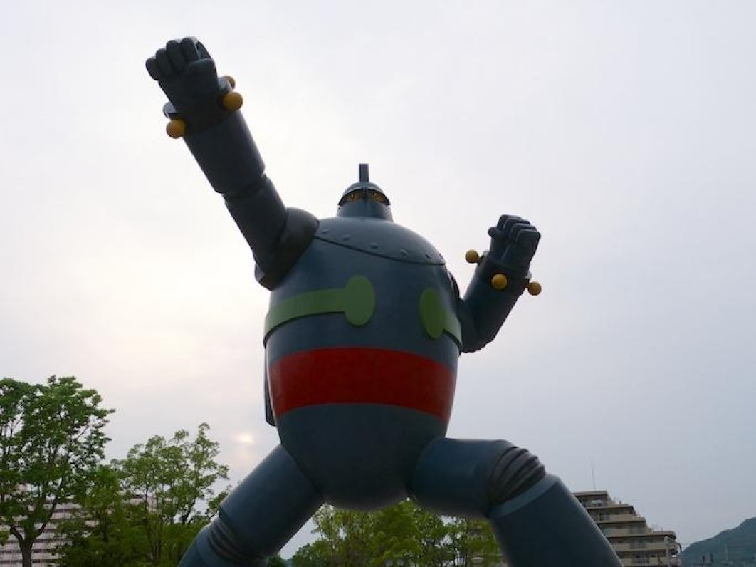 The 18-meter tall Tetsujin 28-go statue in the Nagata district