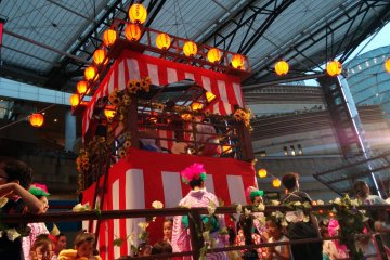 Azabu-Juban Noryo Matsuri