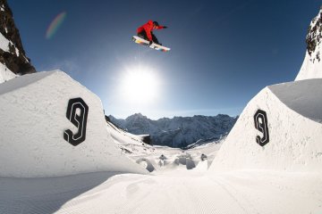 Swatch Nines Snow