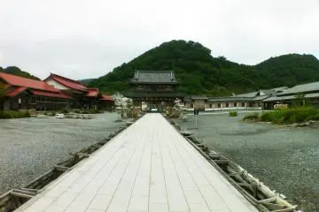 Photo: Yuwan Grittiyarangsan