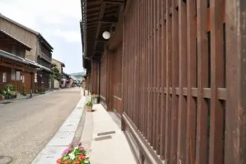 Old houses line the Old Tokaido at Seki-Juku. (Photo: Mie Prefecture)