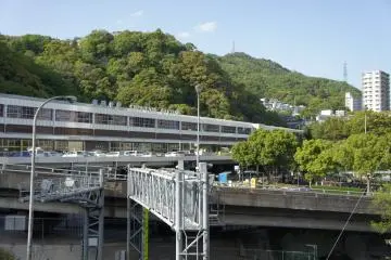 The Shin Kobe bullet train station. The station is accessible within 10 minutes from Kobe's city center of Sannomiya. The ropeway to&nbsp;Mount Maya and the hiking trail starts on the opposite side of the station.&nbsp;