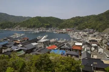 Walk or drive up the slope of Mt. Nishi for a great view of the port of Kayoi