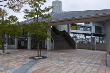 <p>Clock at the north entrance of the station</p>