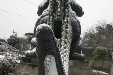 <p>A view of the slide down Godzilla's tail.</p>