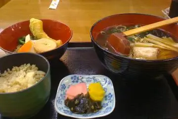 <p>유바</p>