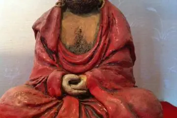 An example of Iyo pottery