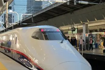 <p>E2 ตัววิ่ง nagano shinkansen ใช้ชื่อ Asama</p>