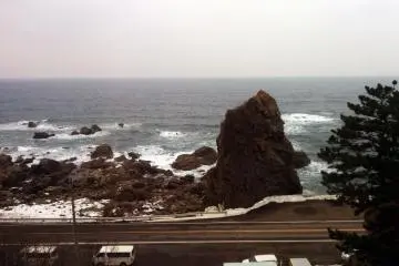 <p>Another view of the coastline.</p>