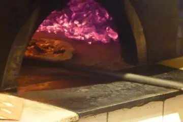 Cesari's wood fired pizza kiln. (Photo: PPF)