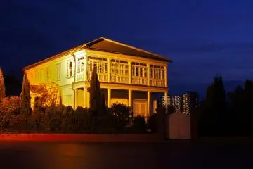 Gallery image