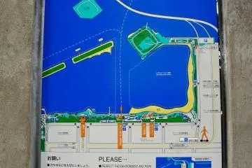<p>The access map sign at the entrance to The Third Daiba. I have been here at twilight-time, honestly speaking with no lights inside the park at all; so although I often recommend to visit places in the evening, in this case I suggest that you visit this place during the day.</p>