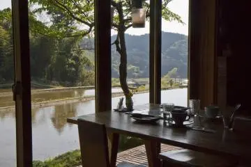 <p>วิวที่ยอดเยี่ยมจากห้องอาหารหลัก</p>

<p></p>

<p></p>

<p></p>

<p></p>

<p></p>