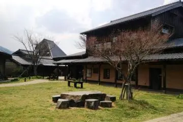 Drop in to Ukawa Onsen and you can enjoy (closed Thursdays). You can scenic views of the mountains or the sea from the outdoor rotenburo baths