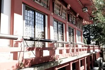 아후리 신사의 옆모습