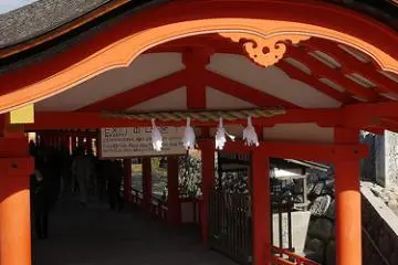 Back Corridor (Exit)