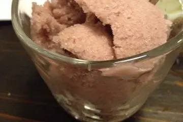 <p>ไอศกรีมองุ่นทำเอง</p>

<p></p>

<p></p>