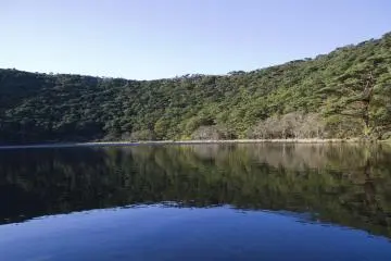 뱌쿠시 연못 표면