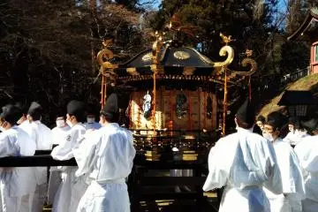 <p>The portable shrine rests at the top of the stairs.</p>
