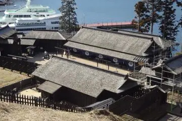 View of the checkpoint grounds at the foot of Ashinoko Lake.