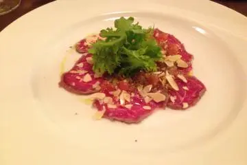 <p>Mouth watering dishes with artistry</p>