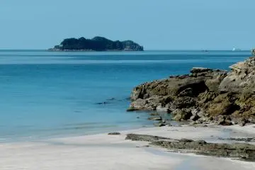 <p>Deserted beach. If you bring your own tent and camp here this beach will be all yours!</p>