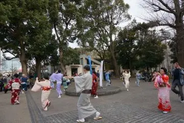 <p>มีงานแสดงที่ ueno park</p>