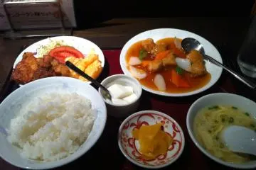 The sweet and sour pork lunch set