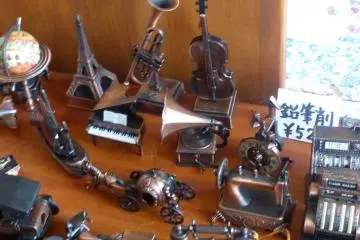 Gallery image