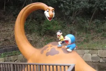 <p>โดราเอมอน โนบิตะ และพีสุเกะ / Doraemon and his friends</p>