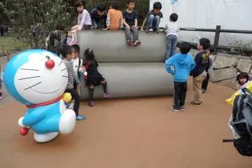 <p>สนามเด็กเล่นของโนบิตะที่นัดเจอกับเพื่อนๆ</p>