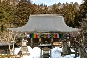 <p>วิหารหลักของวัดยามาเดระ วิหารคอนปอนชูโด(Konponchudo Hall)&nbsp;</p>