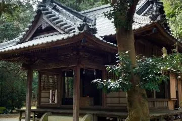 Shrine nearby