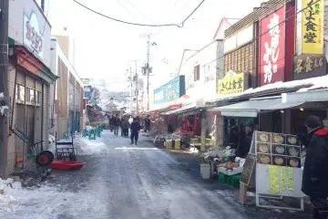 <p>บรรยากาศยามเช้าที่ตลาด Asaichi ครับ</p>