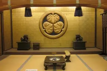 Shogun palace? (Photo: <a href="http://jorjieontour.blogspot.fi/2011/11/day-5-kyototoei-uzumasa-movie-land.html" target="_blank" rel="noreferrer noopener nofollow">Jorjie on Tour</a>)