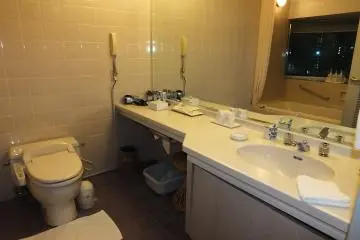 <p>ห้องน้ำ</p>