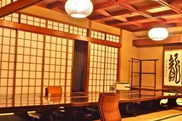 Kanazawa Hakkei’s Chiyomoto [Đóng]