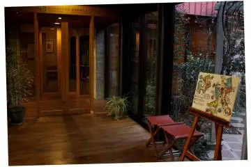 Gallery image