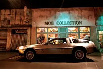 <p>Time Machine คู่ใจของ ไมเคิล เจ ฟอกซ์ ในหนังไตรภาคฟอร์มใหญ่อย่าง "Back to the future"</p>