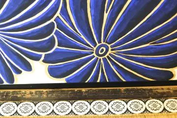 <p>Detail of a lotus painting near the tatami mat floor</p>