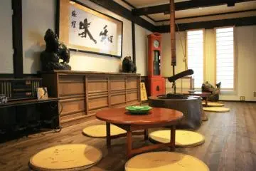 Gallery image