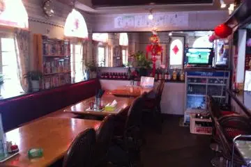 <p>Table seating</p>