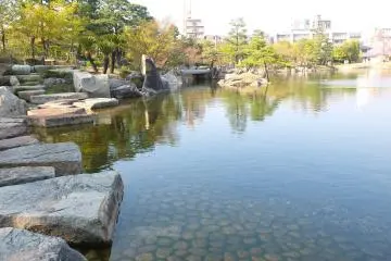 <p>บรรยากาศภายในสวน</p>