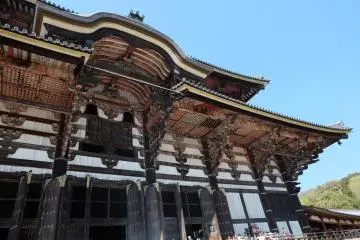 <p>สูง 157 ฟุต ยาว 187 ฟุต</p>