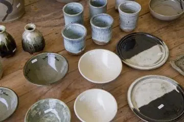 <p>Saga is known for it's fine pottery; I found a bargain here at roadside shop and bought directly from the artist</p>