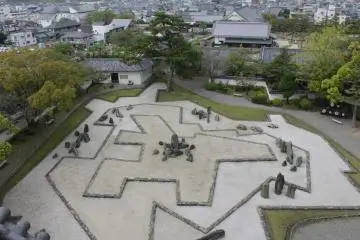 <p>สวนหินที่มีความหมายทุกการจัดวาง</p>