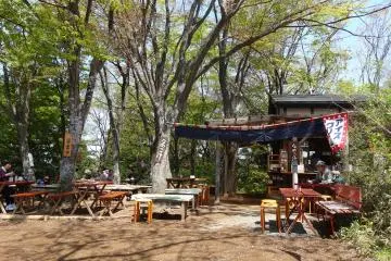<p>ร้านขายโซบะบนยอดเขา</p>