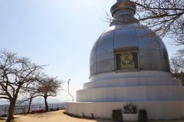 Peace Pagoda (Photo: <a href="http://www.gethiroshima.com" target="_blank" rel="noreferrer noopener nofollow">GetHiroshima</a>)
