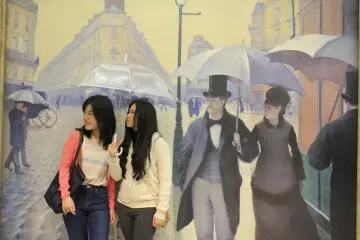 <p>หรือจะทำท่าเลียนแบบ Art in Paradise ก็ได้</p>
