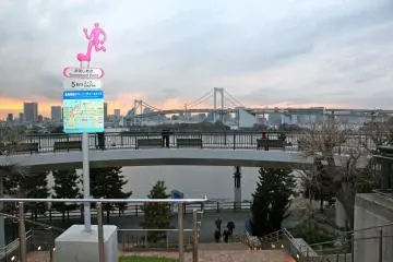 <p>Odaiba Marine Park offers three routes to accommodate all types of runners (2Km, 5Km, &amp; 7Km). Follow the colorful signs posted around the park.</p>
